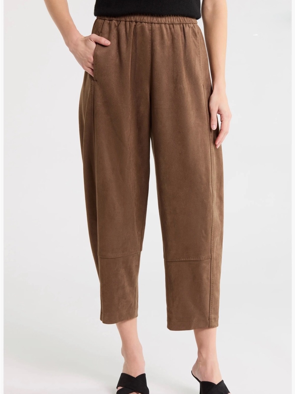 New! MAX STUDIO Cropped Faux Suede Barrel Pants in English Chestnut size S